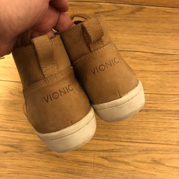 Vionic SHAWNA bootie, size 9, zip on booties - Picture 4 of 16